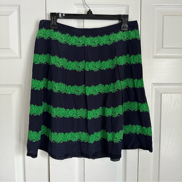 J.Crew Pleated Silk Skirt Navy Green Beanstalk Stripe Womens Sz 6 Office Preppy - Picture 2 of 12